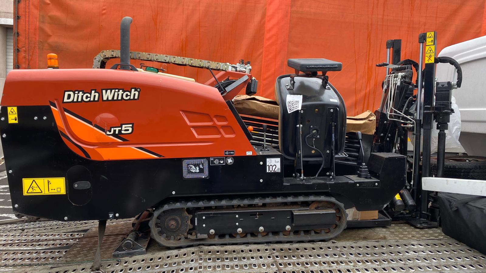Ditch Witch Установка горизонтального направления бурения Ditch Witch JT5